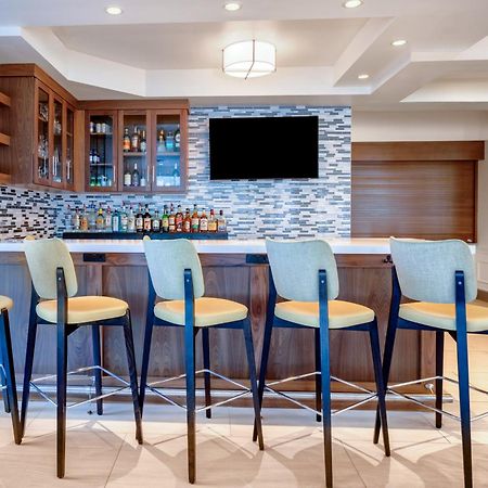 Hilton Garden Inn Tampa Northwest/Олдсмар Екстериор снимка