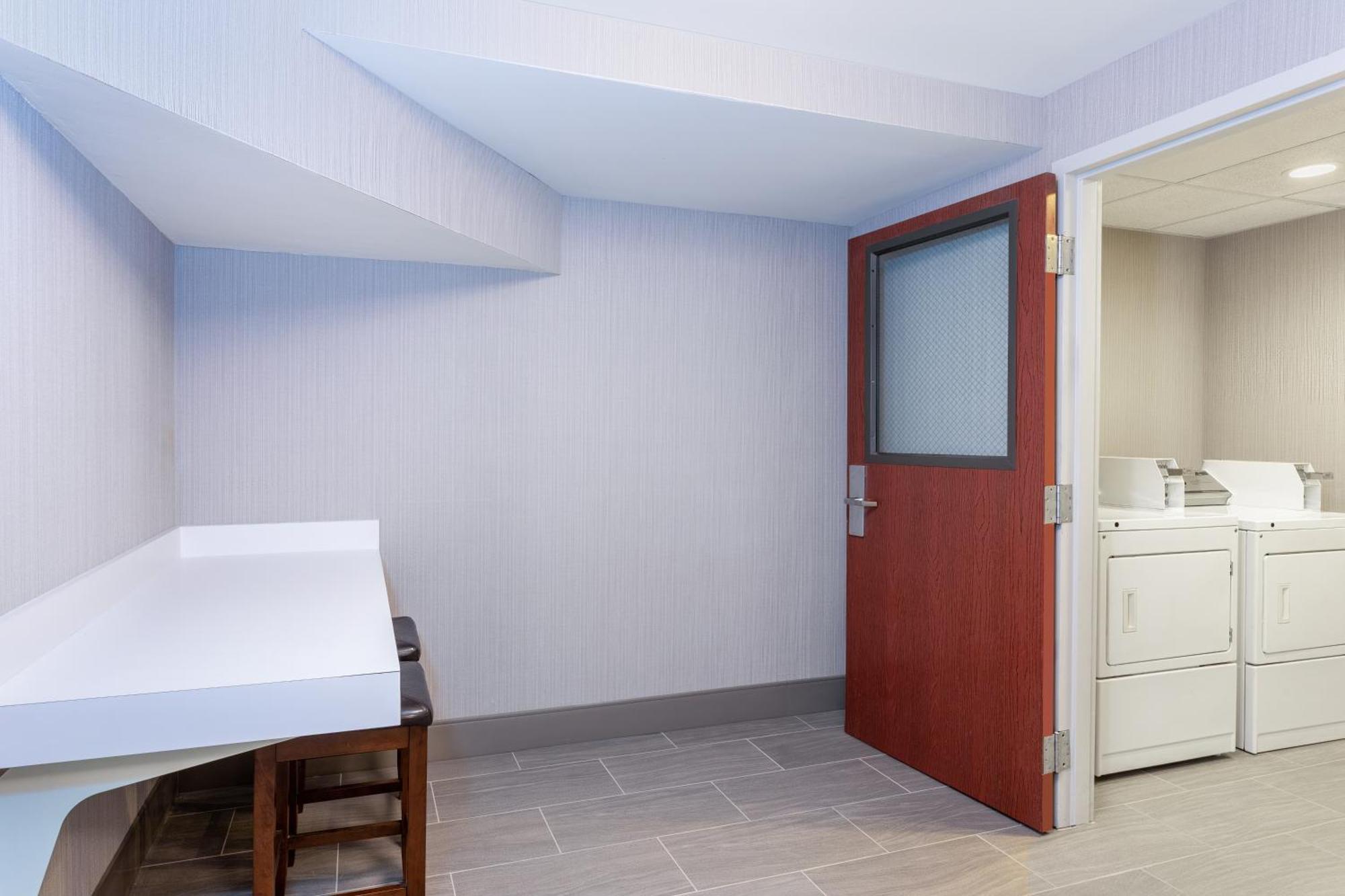 Hilton Garden Inn Tampa Northwest/Олдсмар Екстериор снимка